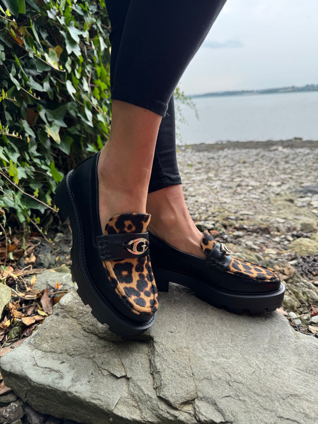 Guess black animal print loafer FLTYK2LEP14