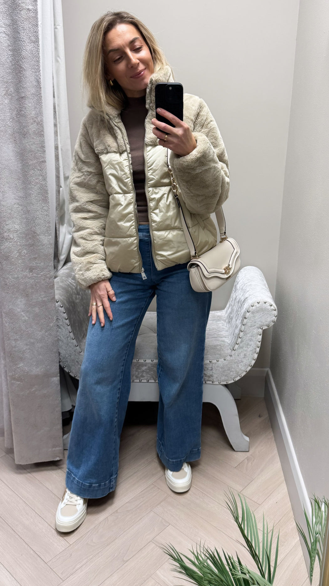 Popperes beige jacket
