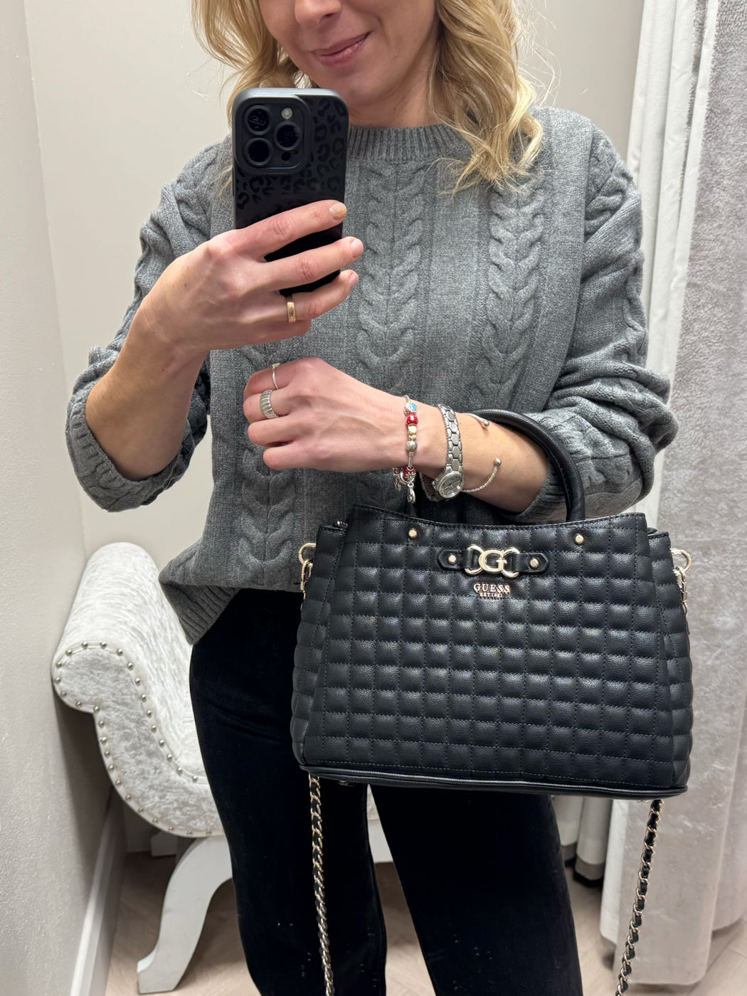 Guess Black NADIRA Bag. QG842406