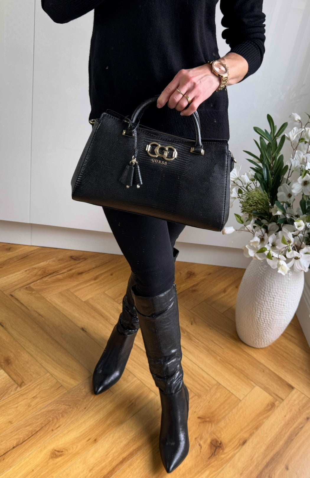 Black guess Salinge Satchel Bag kg962406
