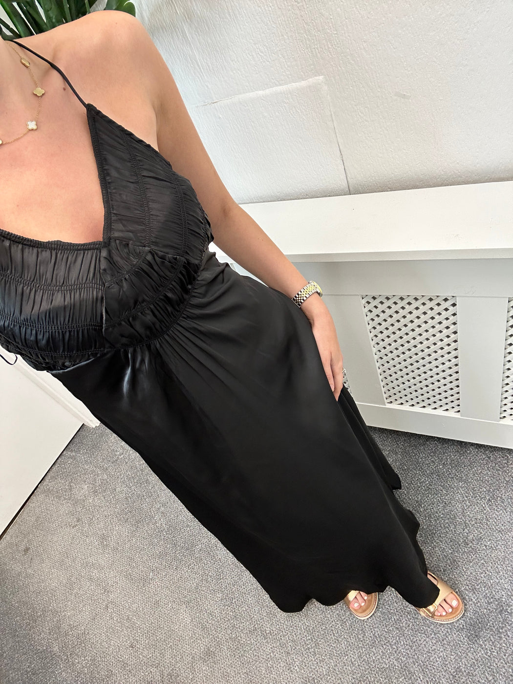 Smocky black maxi