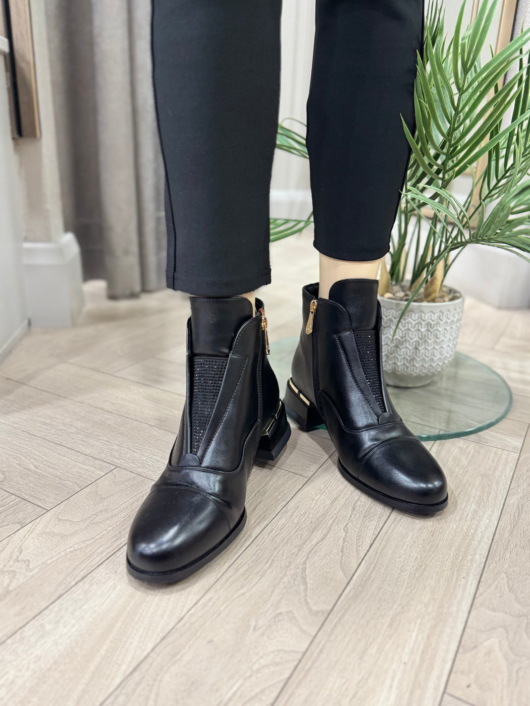 Tidore one ink sequin boot