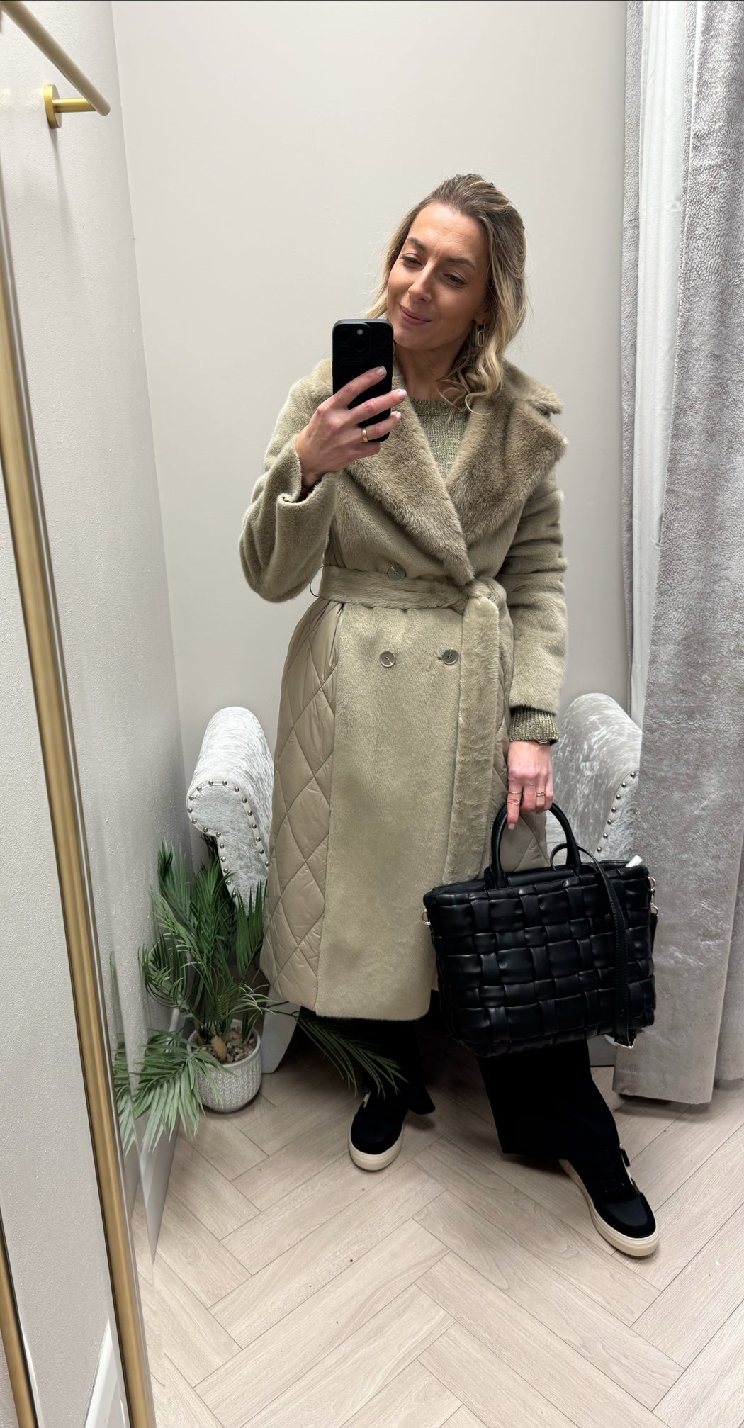 Guess Jole Coat. W5BL68W4200