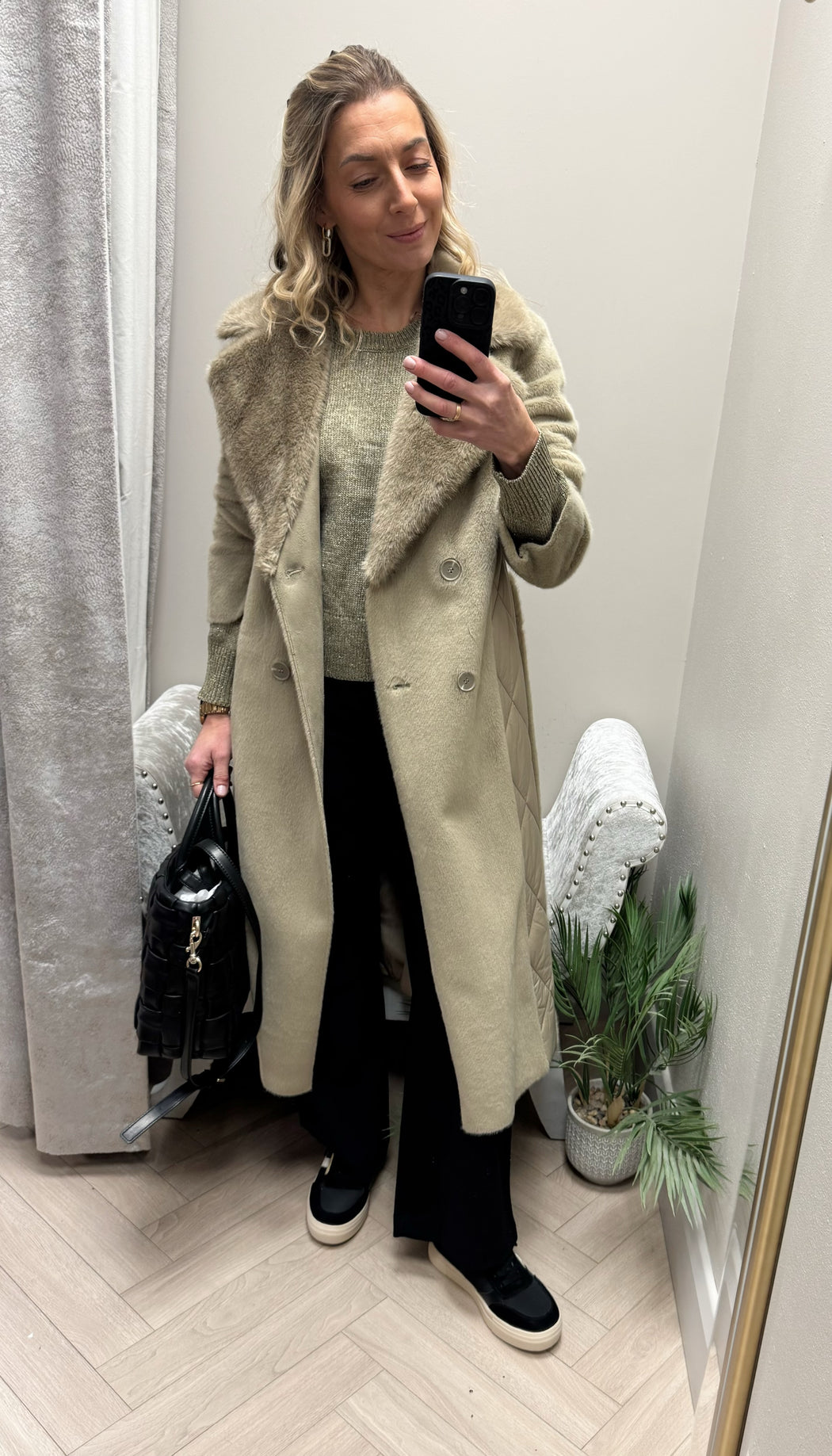 Guess Jole Coat. W5BL68W4200