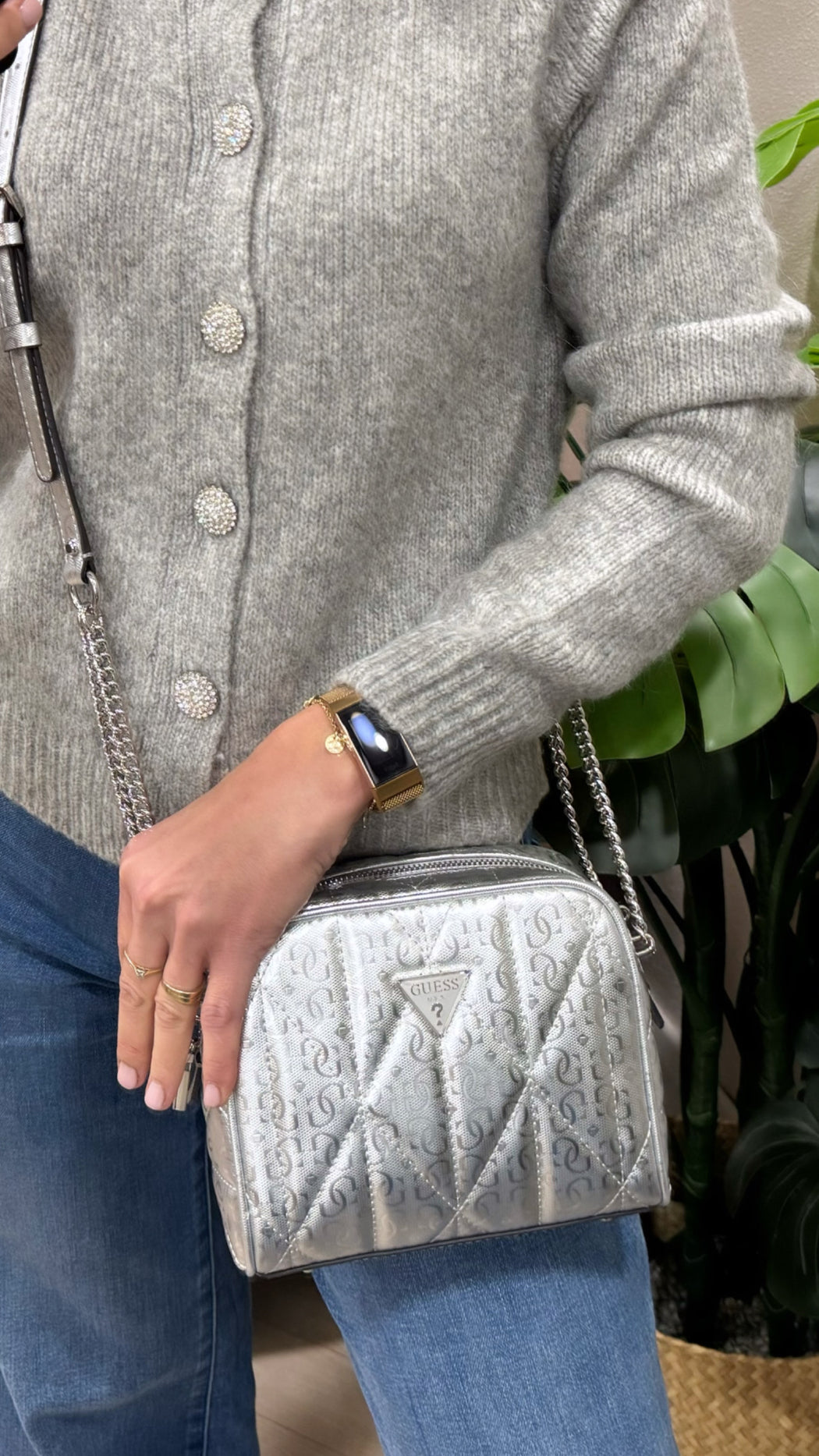 Guess Silver ALDINA Bag. GY966314