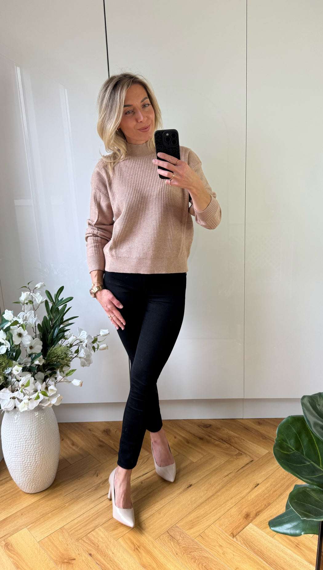 Anastacia beige knit