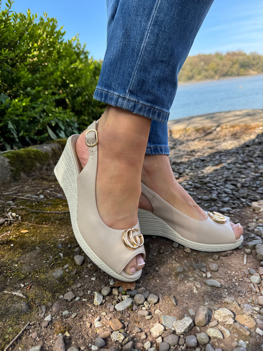 Duytrink blush wedge