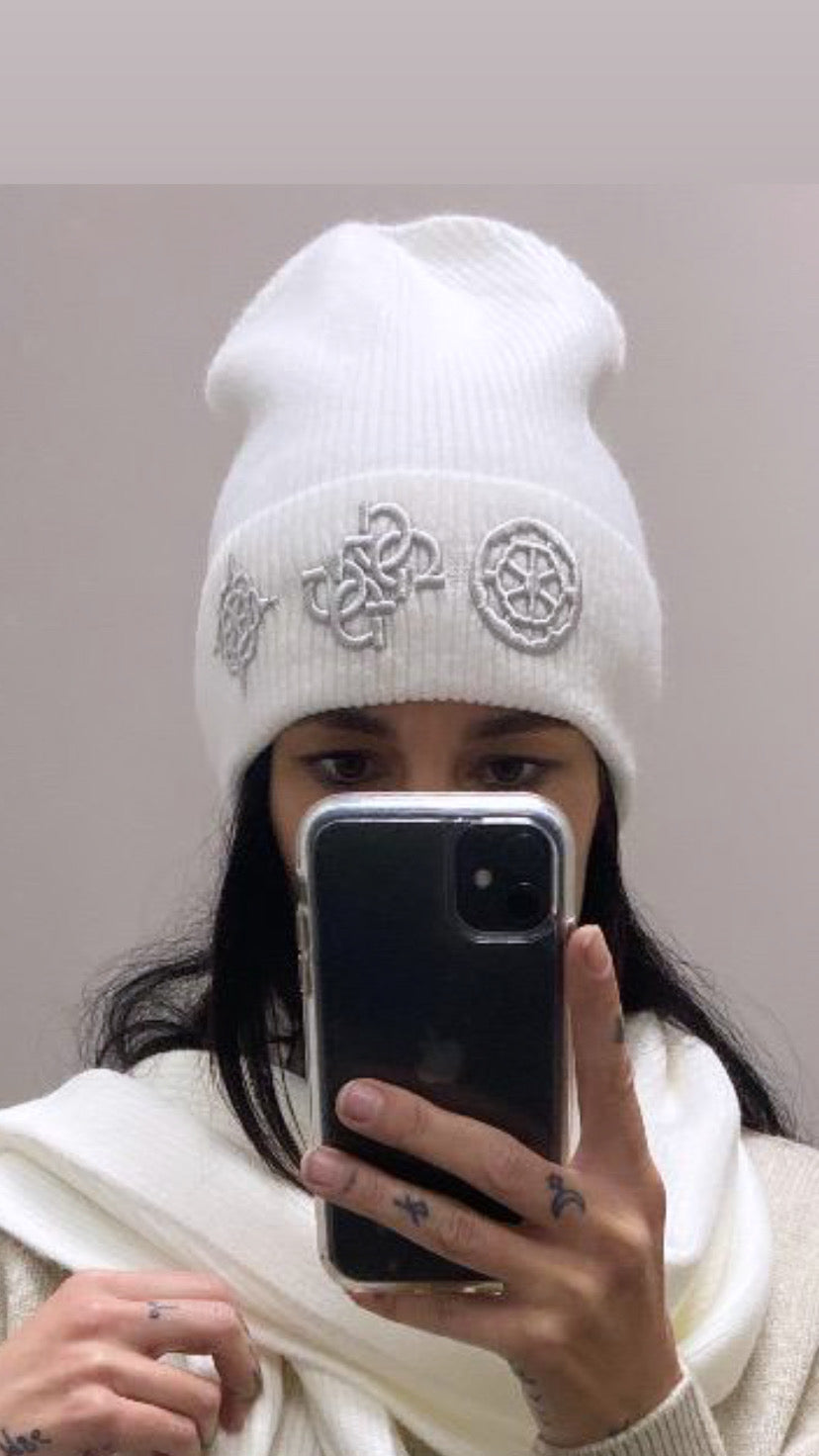 Guess Ivory beanie AW5177POL01-IVO