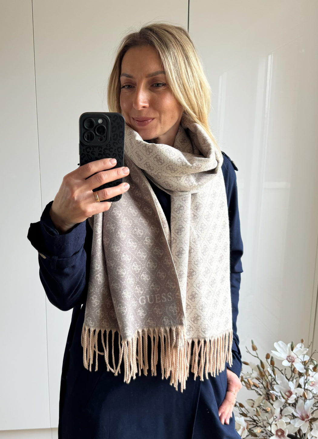 Guess grey/beige scarf AW5423POL03 - GRY