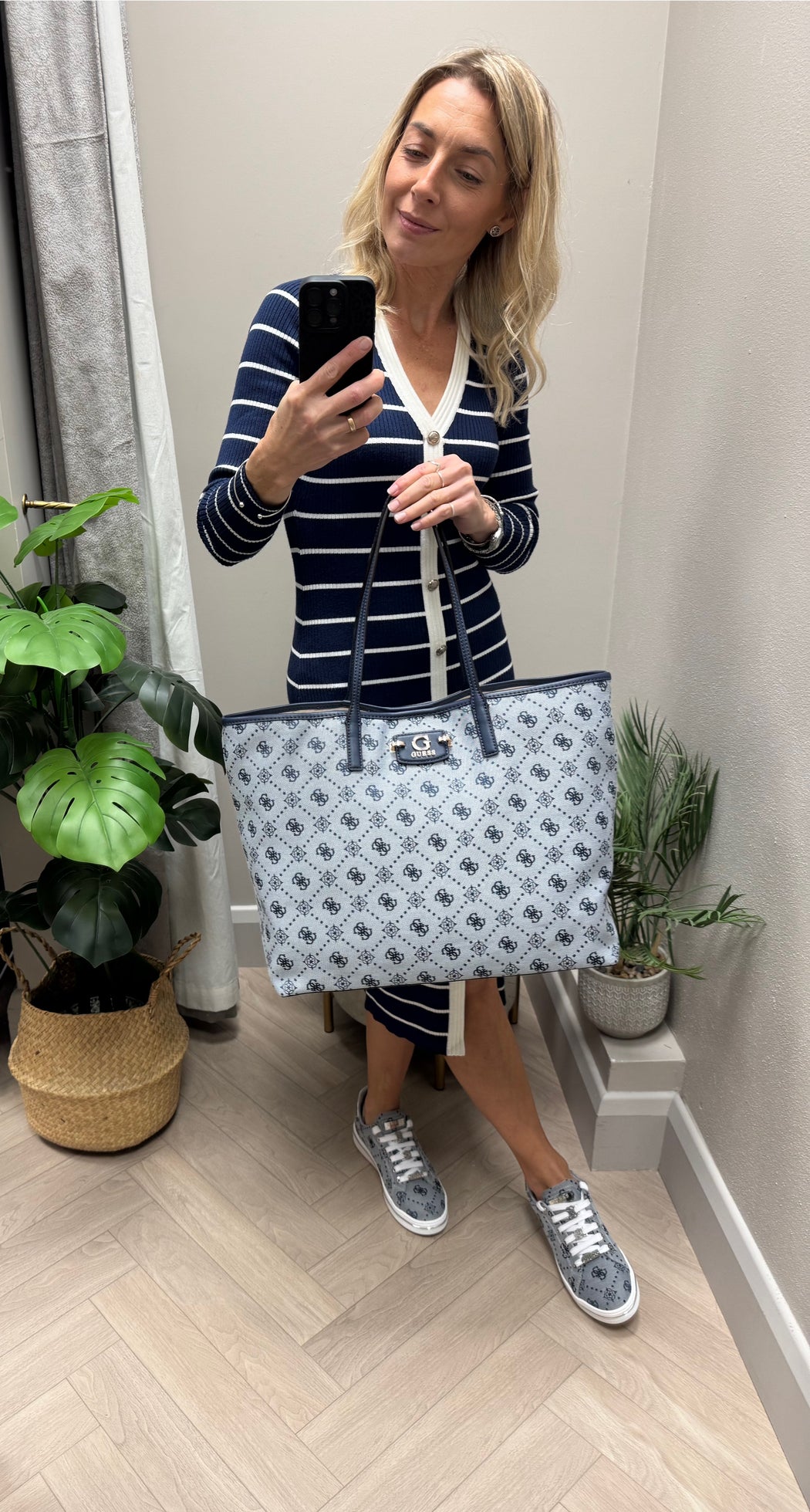Guess neda jacquard tote bag jp965424