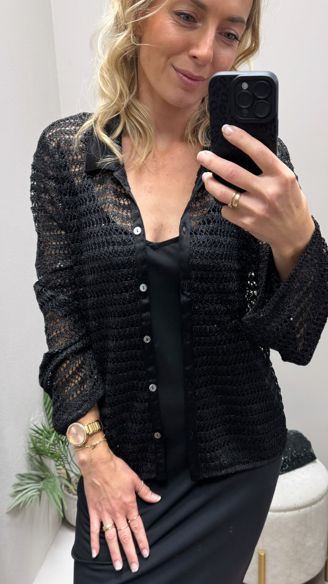 Guess button top bell sleeve