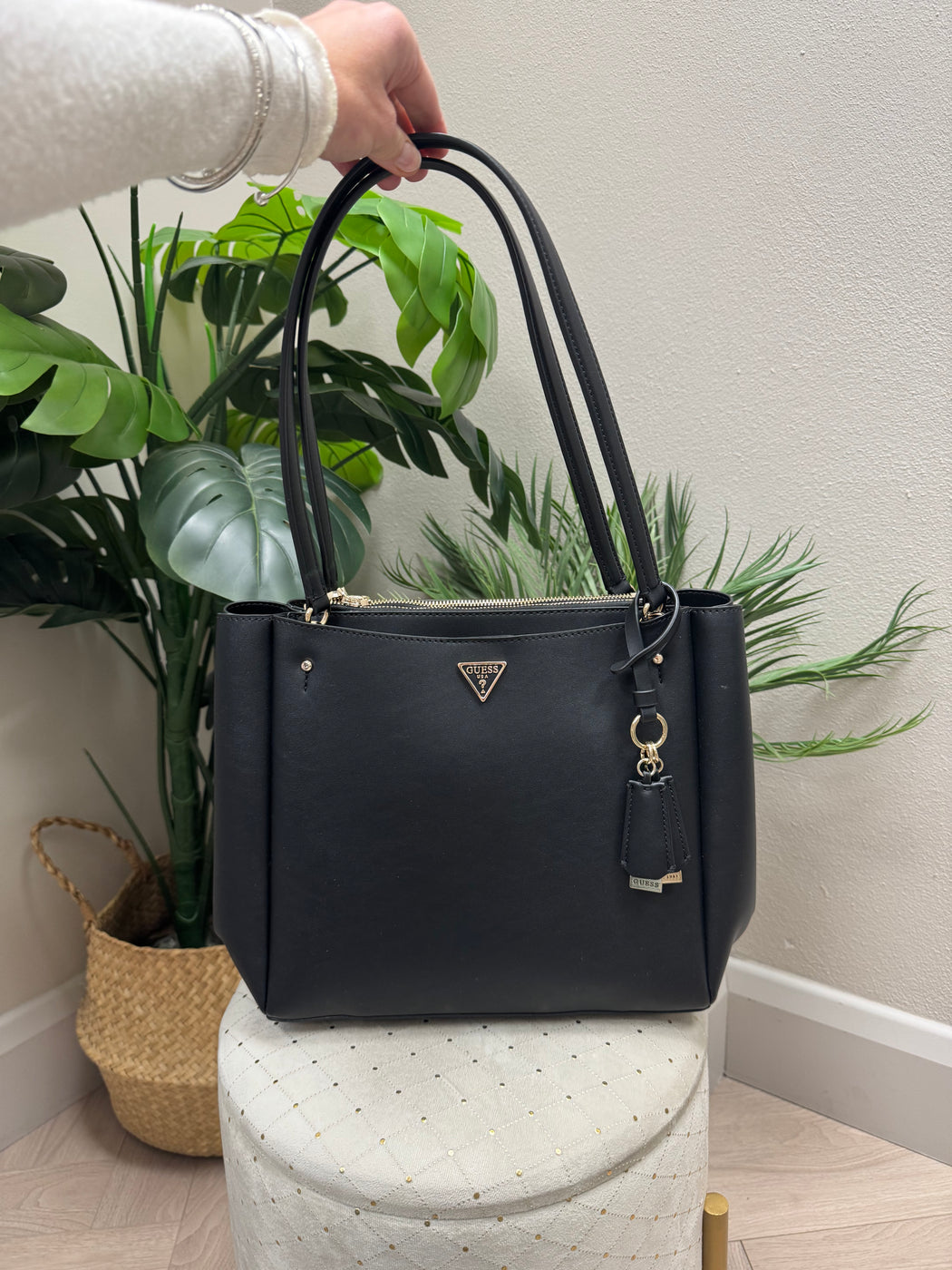 Guess black talent bag NG966923