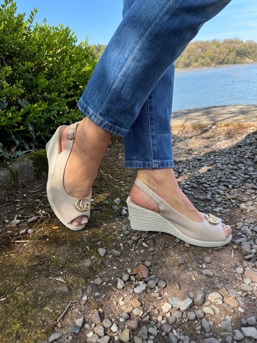 Duytrink blush wedge