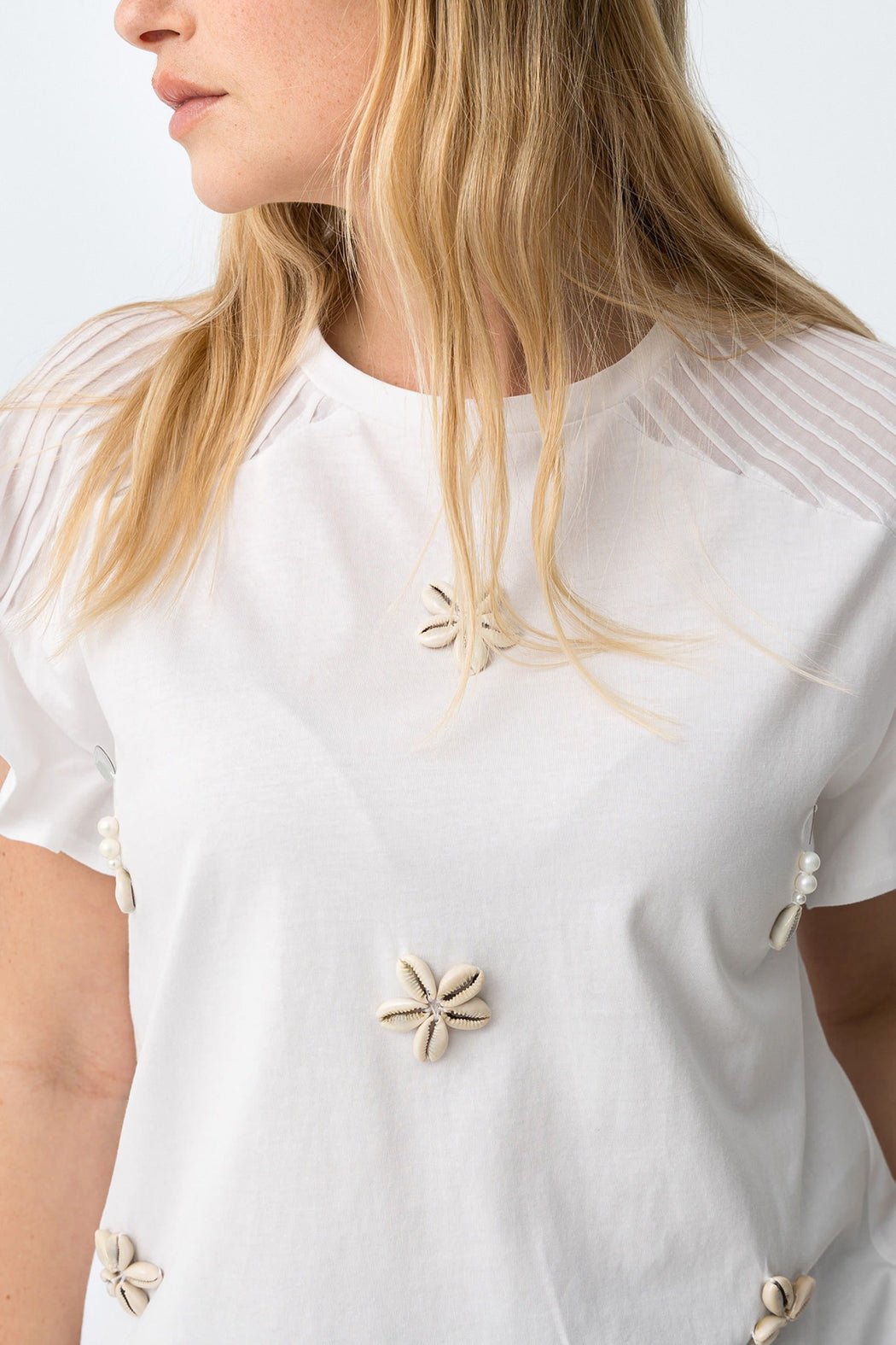 Shell aponi tee