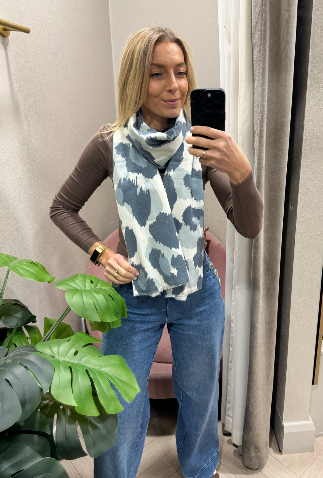 Bosch scarf