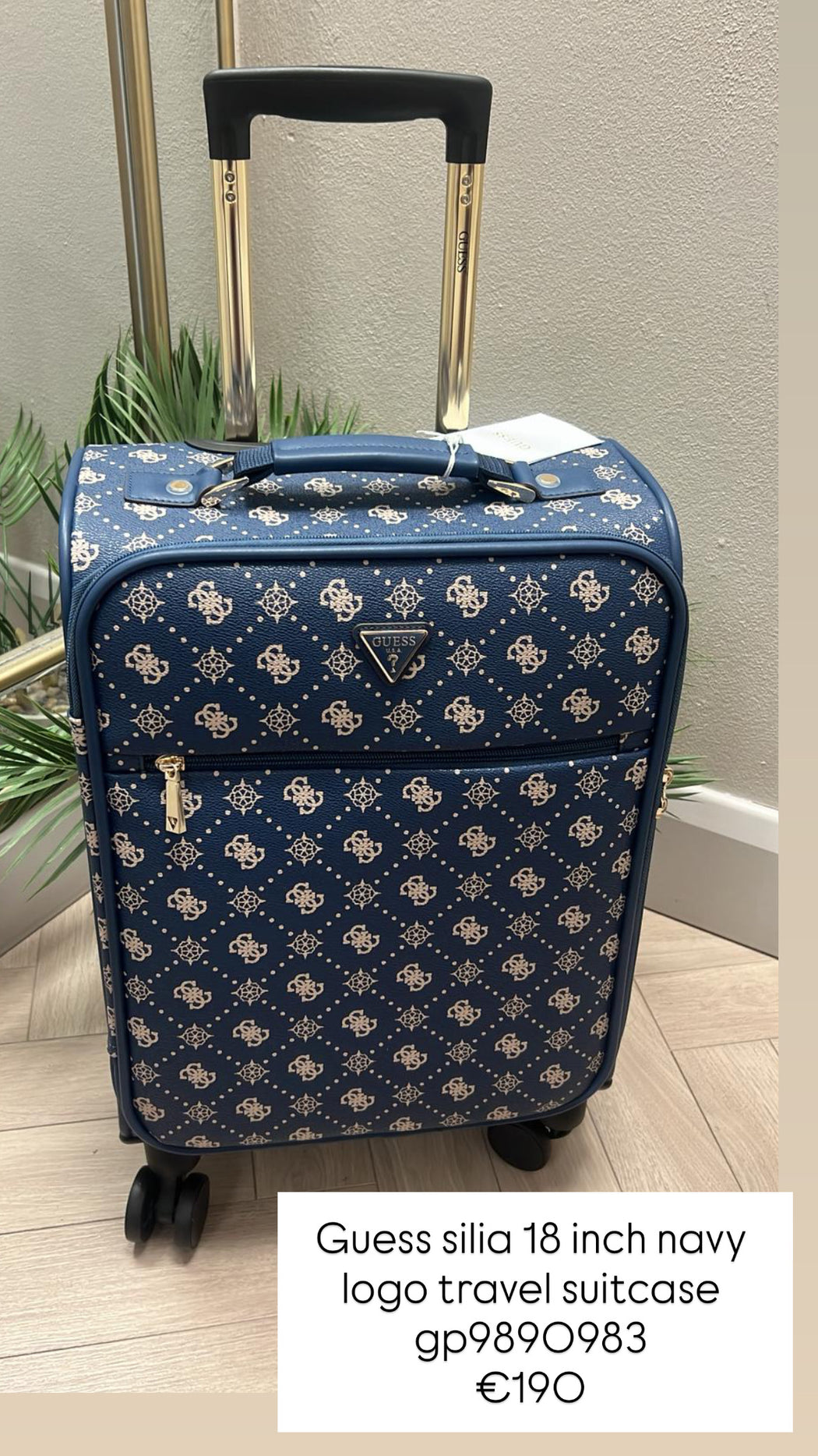 Guess silia 18 inch navy  logo travel suitcase gp9890983