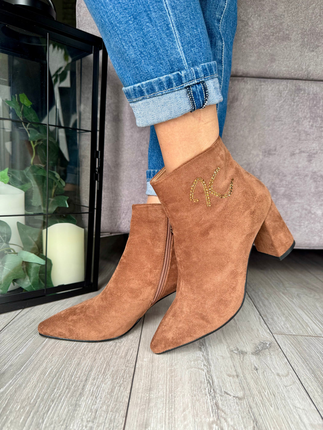 Catterton rustic ankle boots