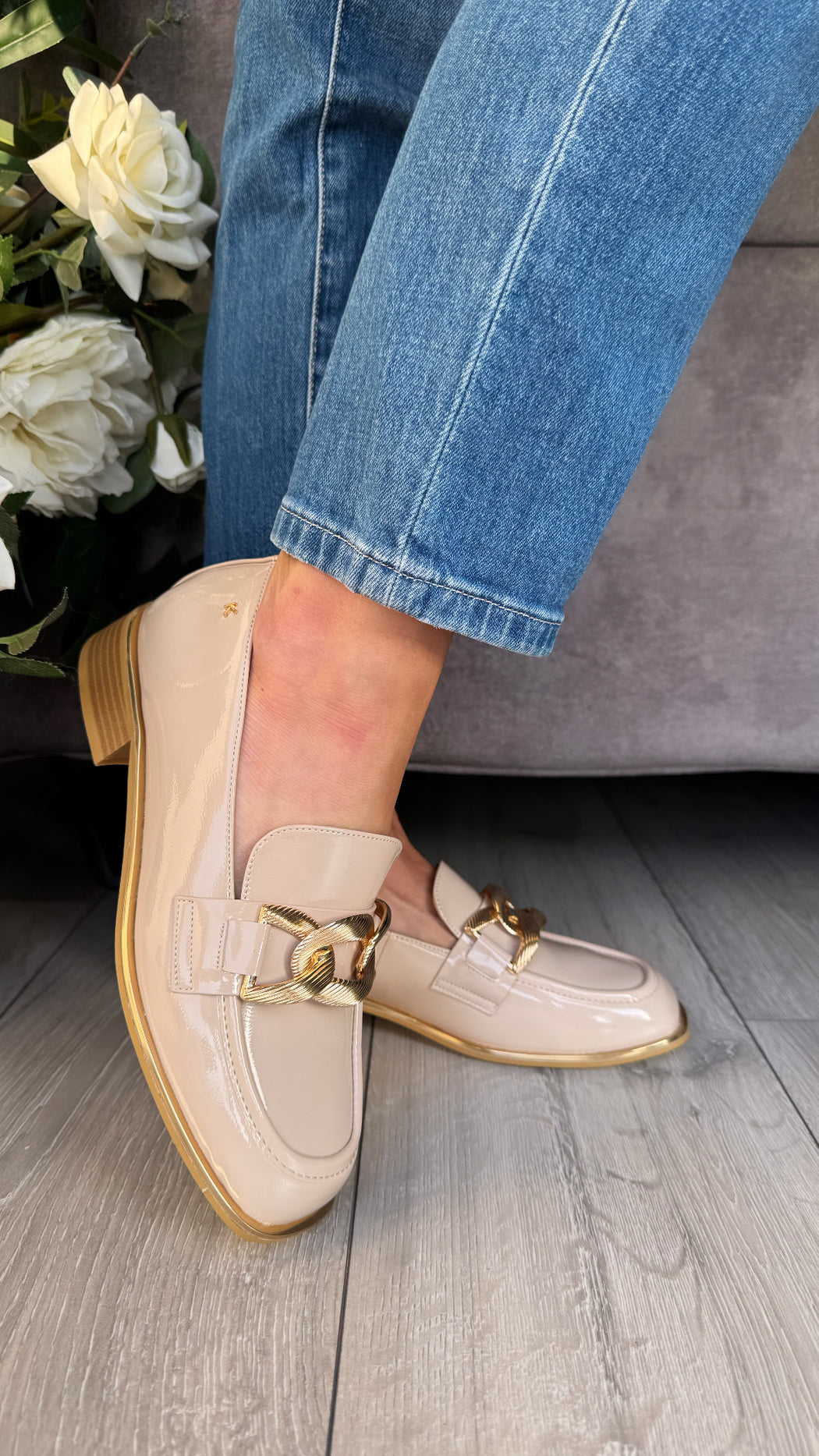 Thames est Blush Loafer
