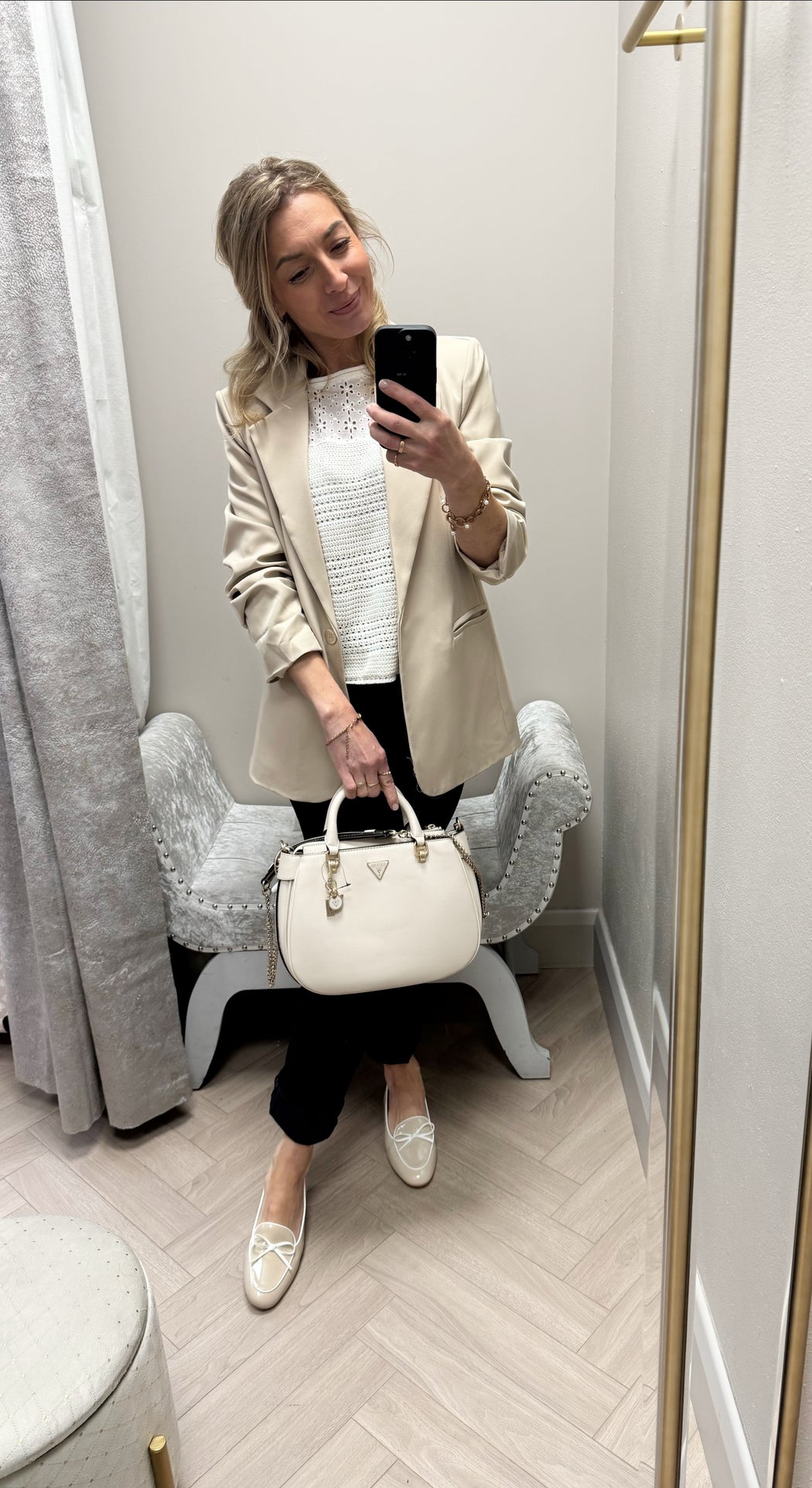 Fedora guess satchel Handbag - bone bg951909