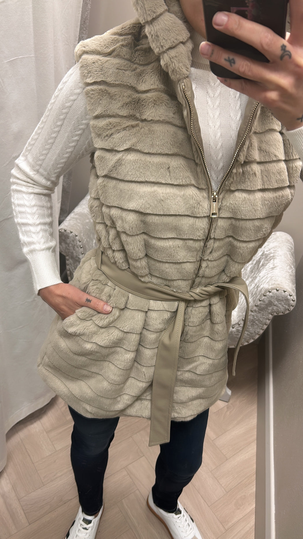 Classe cream fur gilet