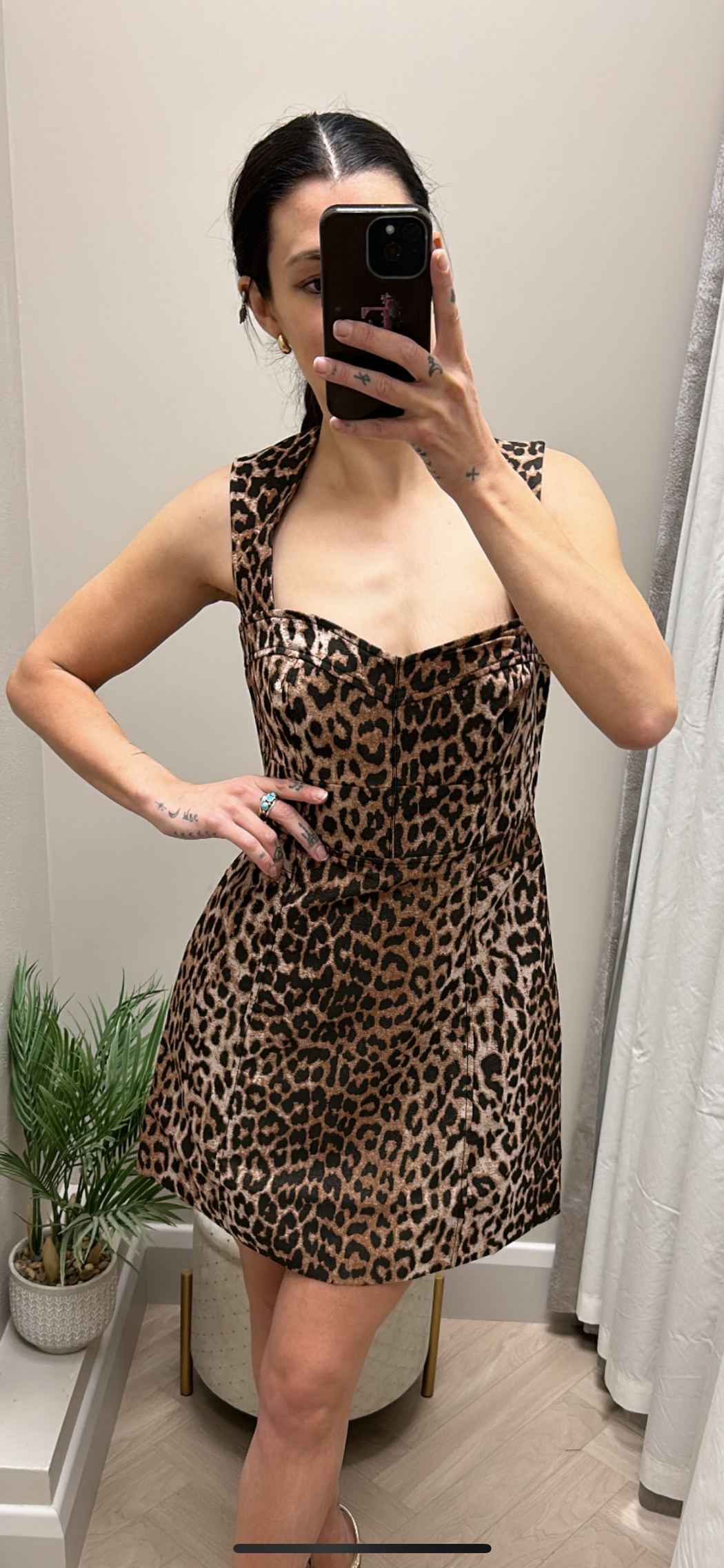 W4bk93wglj2 guess leopard mini dress