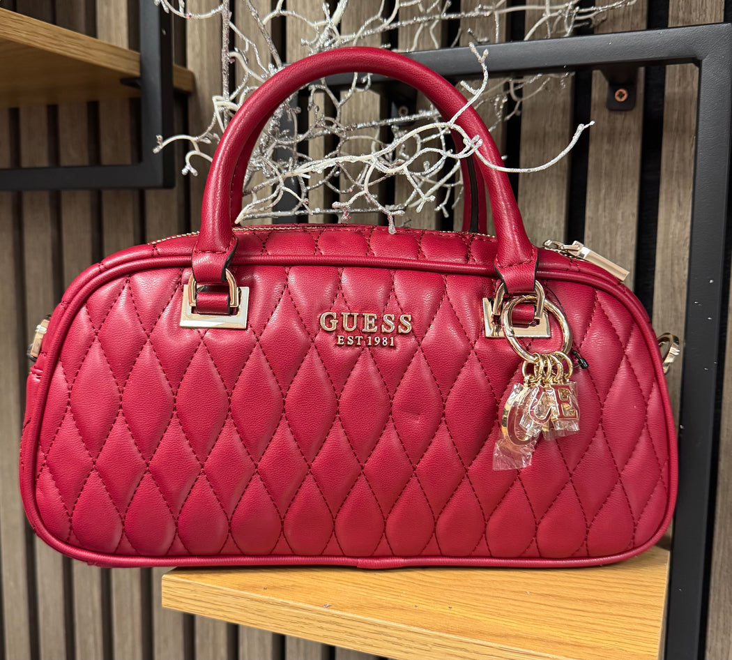 Guess Red VALLA Bag. QG812205.