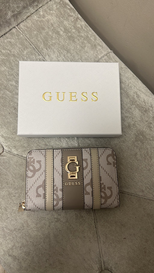 Guess ERENIA TAUPE logo wallet. SO7838140