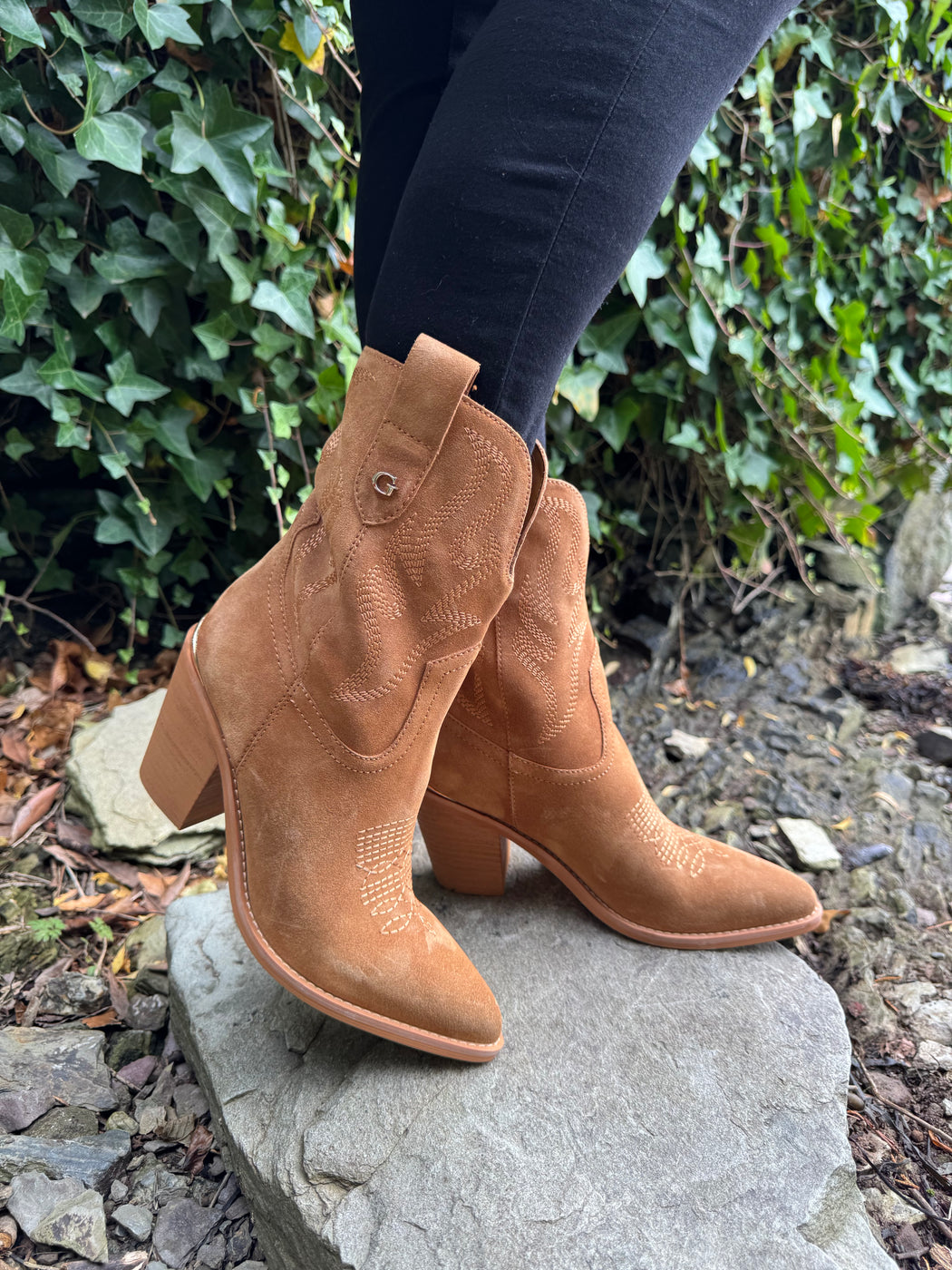 Guess 3/4 suede boots FLTSALSUE10