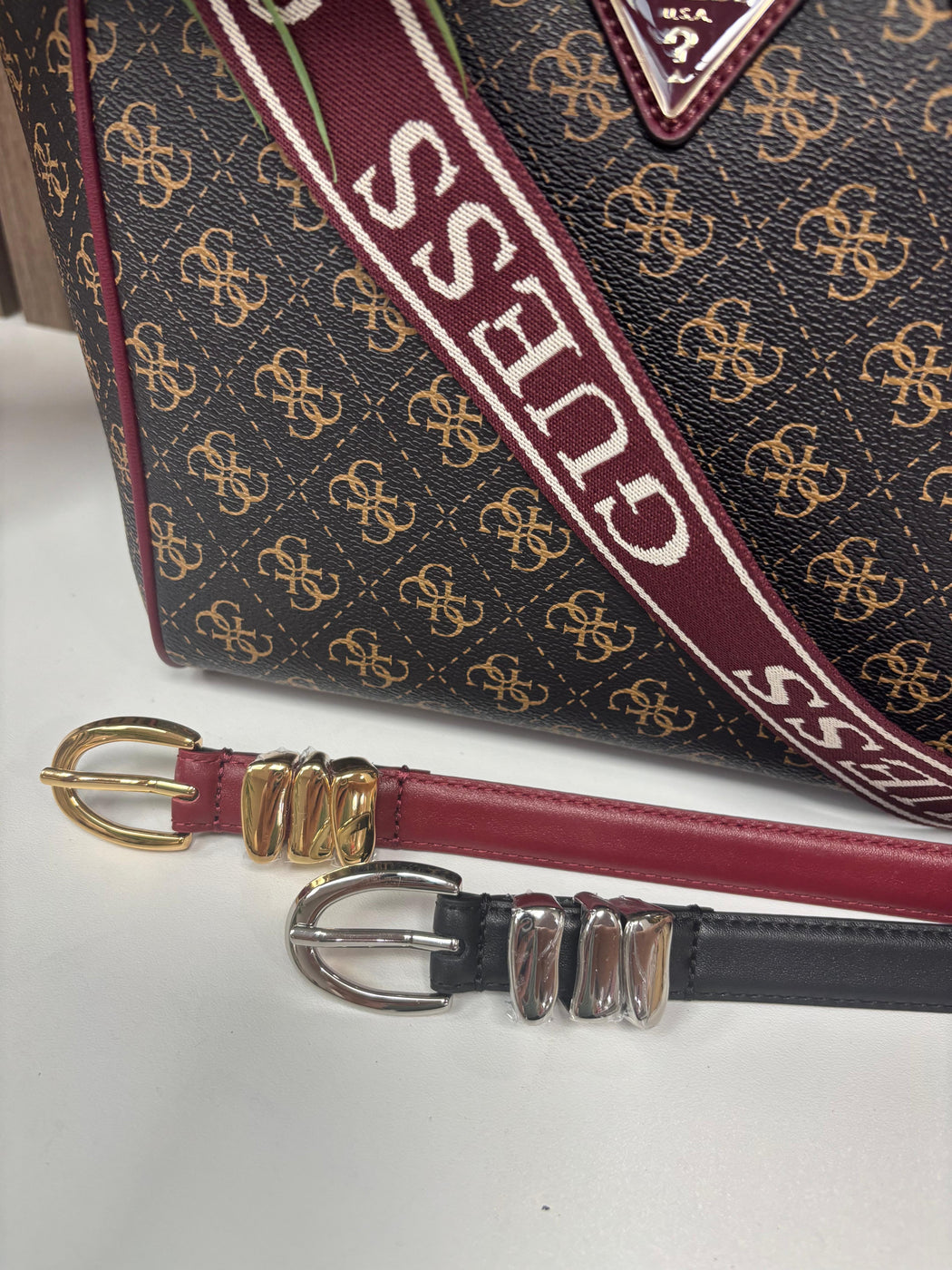 Guess burgundy belt BW9280P5420 - BOR