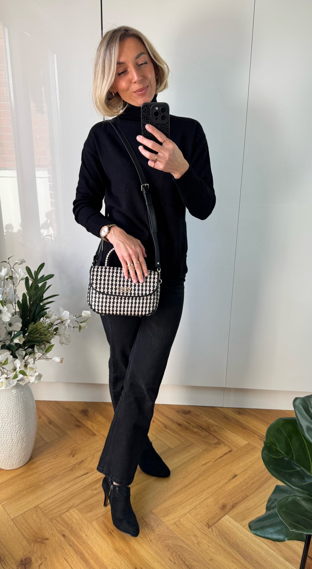 Guess Black Multi MIREMA Bag. WG963120