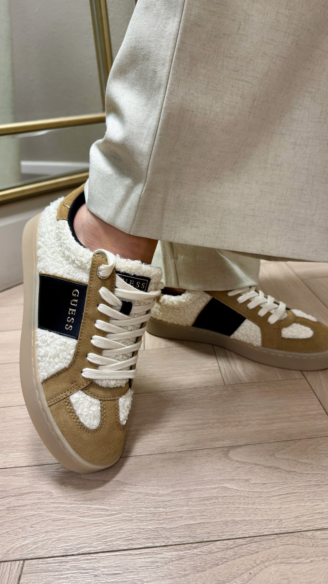 Guess teddy trainer flfjr9esu12