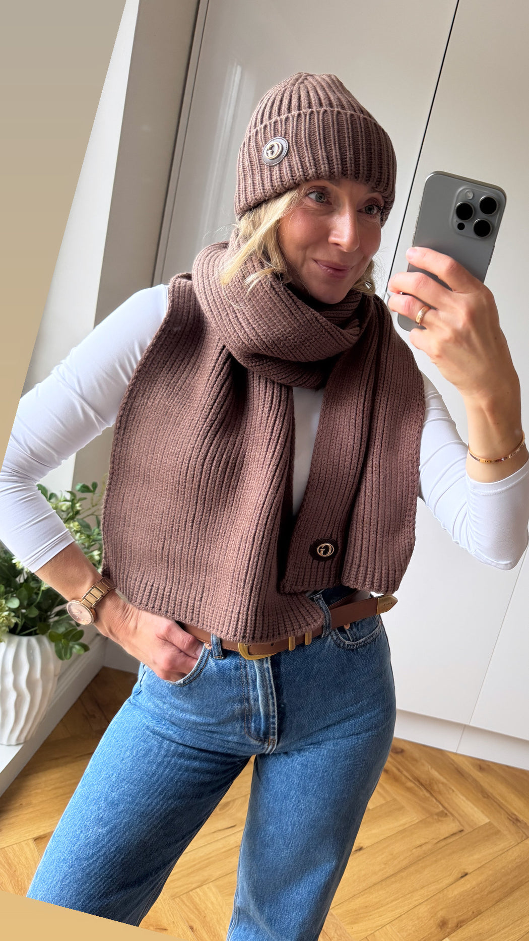 Guess espresso scarf AW5639POL03 - ESP