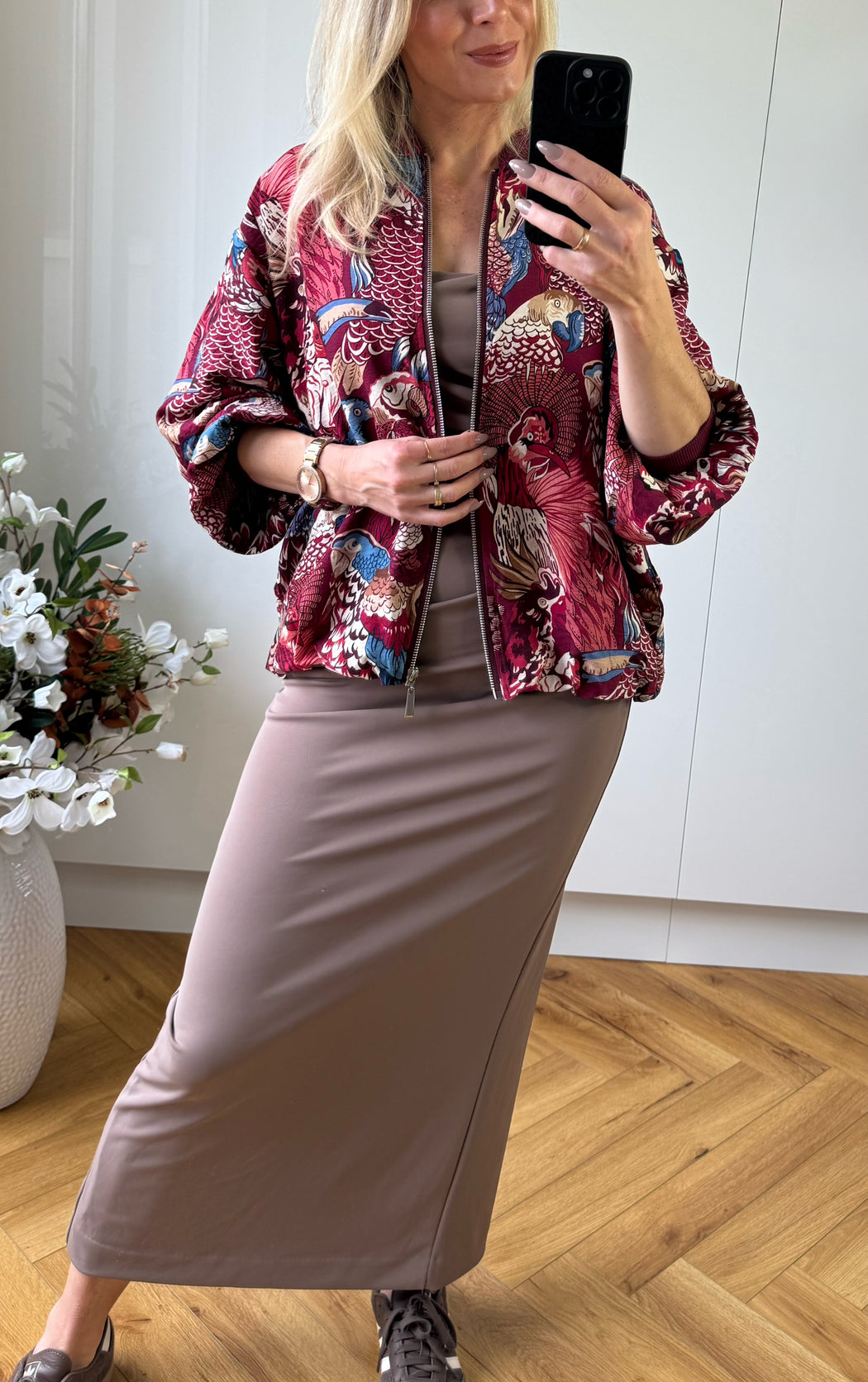 Satira wine bomber