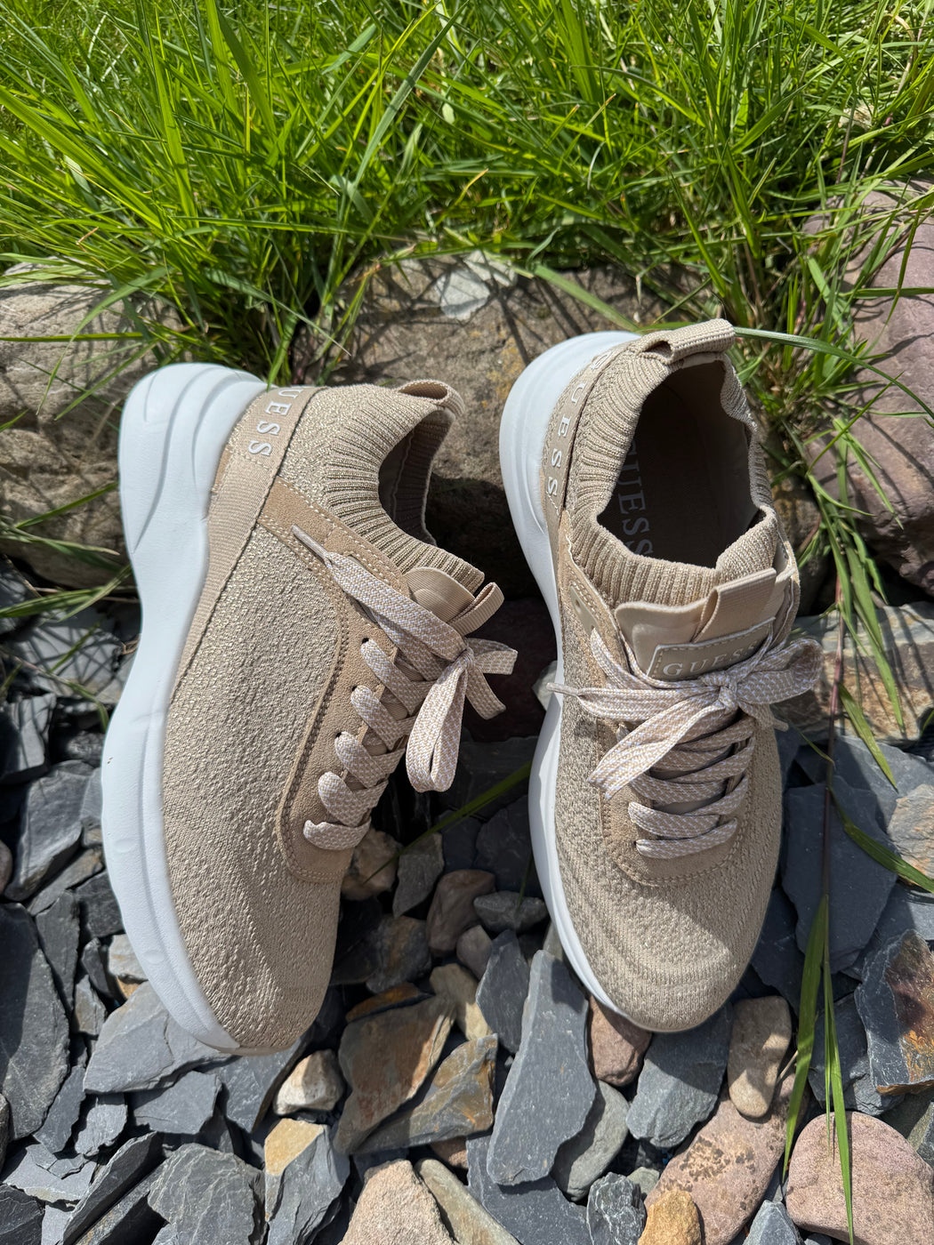 Guess Gold Sparkle Runners. FLJMLDFAB12
