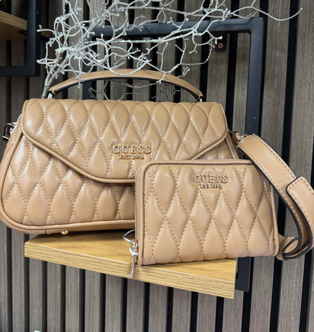 Guess Beige VALLA Bag. QG812220