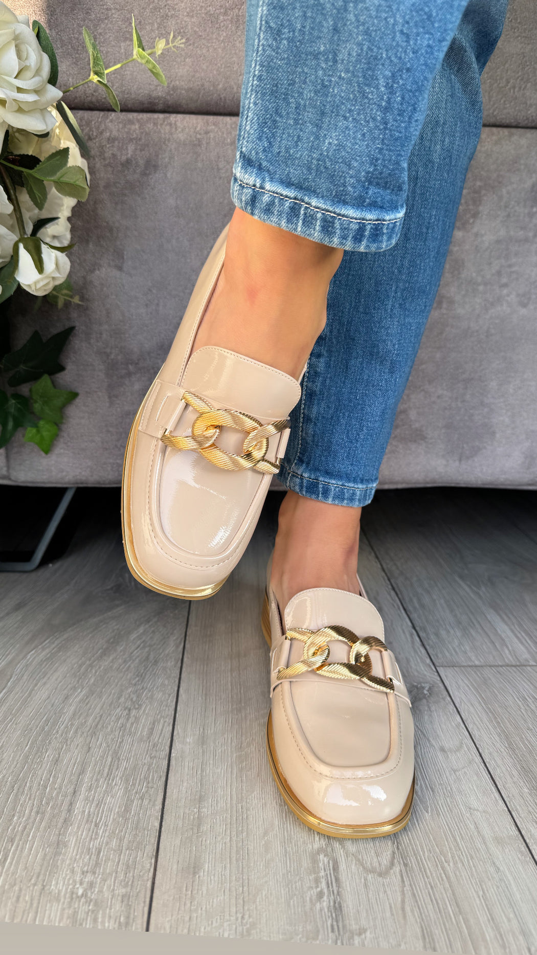 Thames est Blush Loafer
