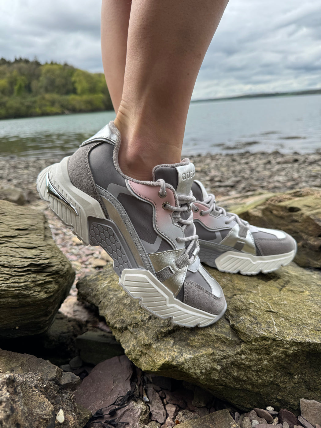 Guess Silver Shine Runners. FLJCR7LEL12
