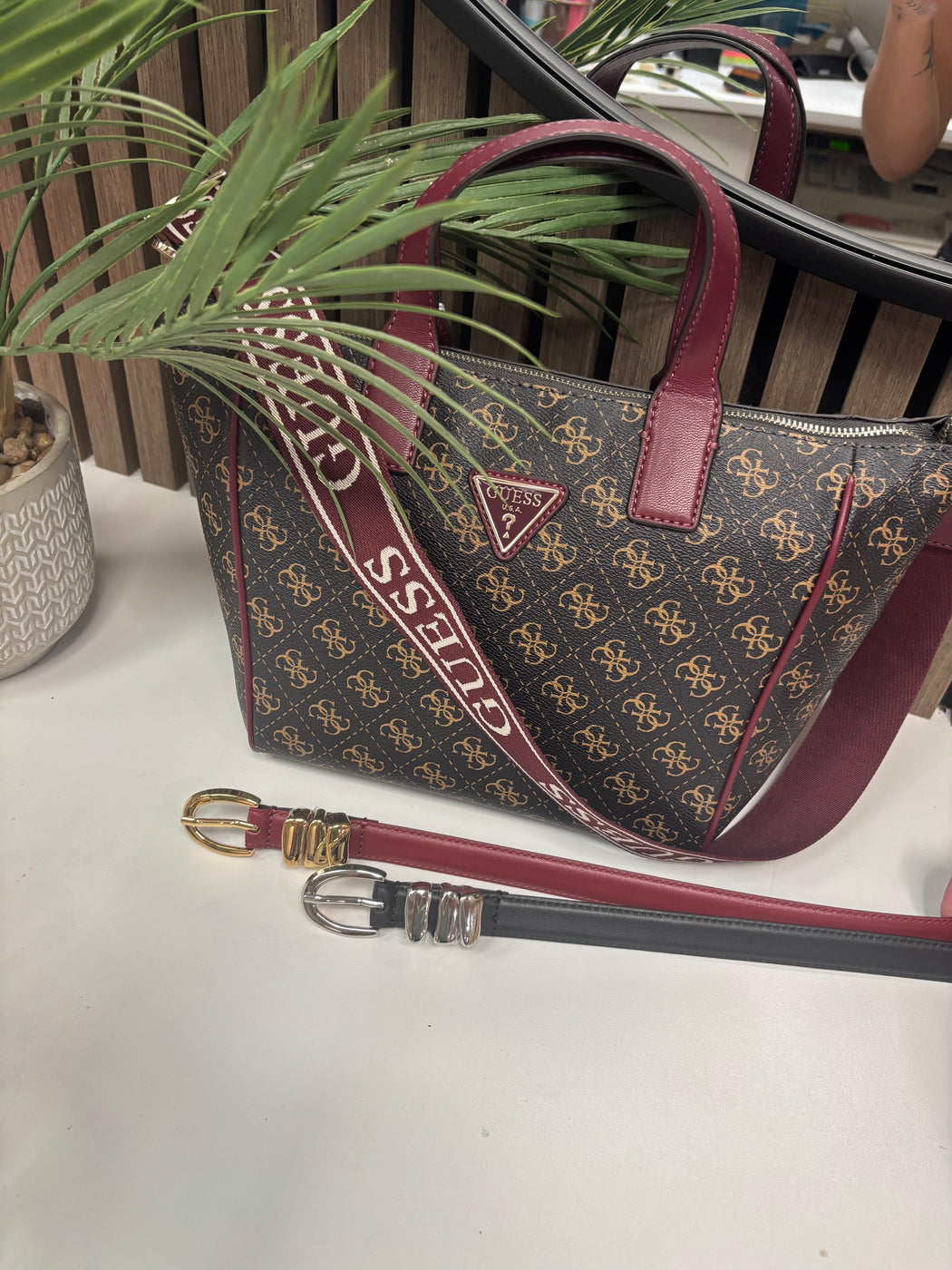 Guess burgundy belt BW9280P5420 - BOR