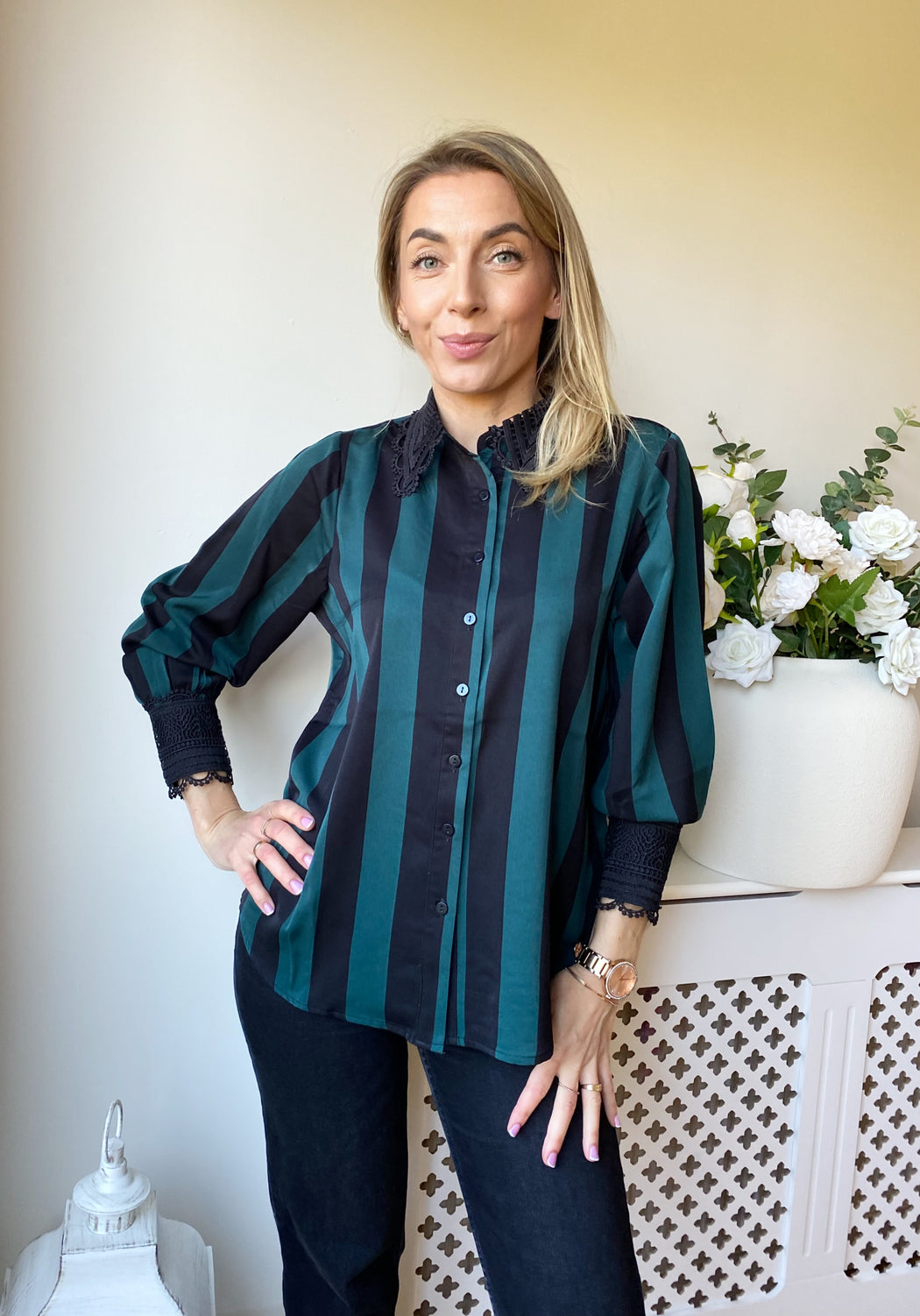 Jill green black blouse