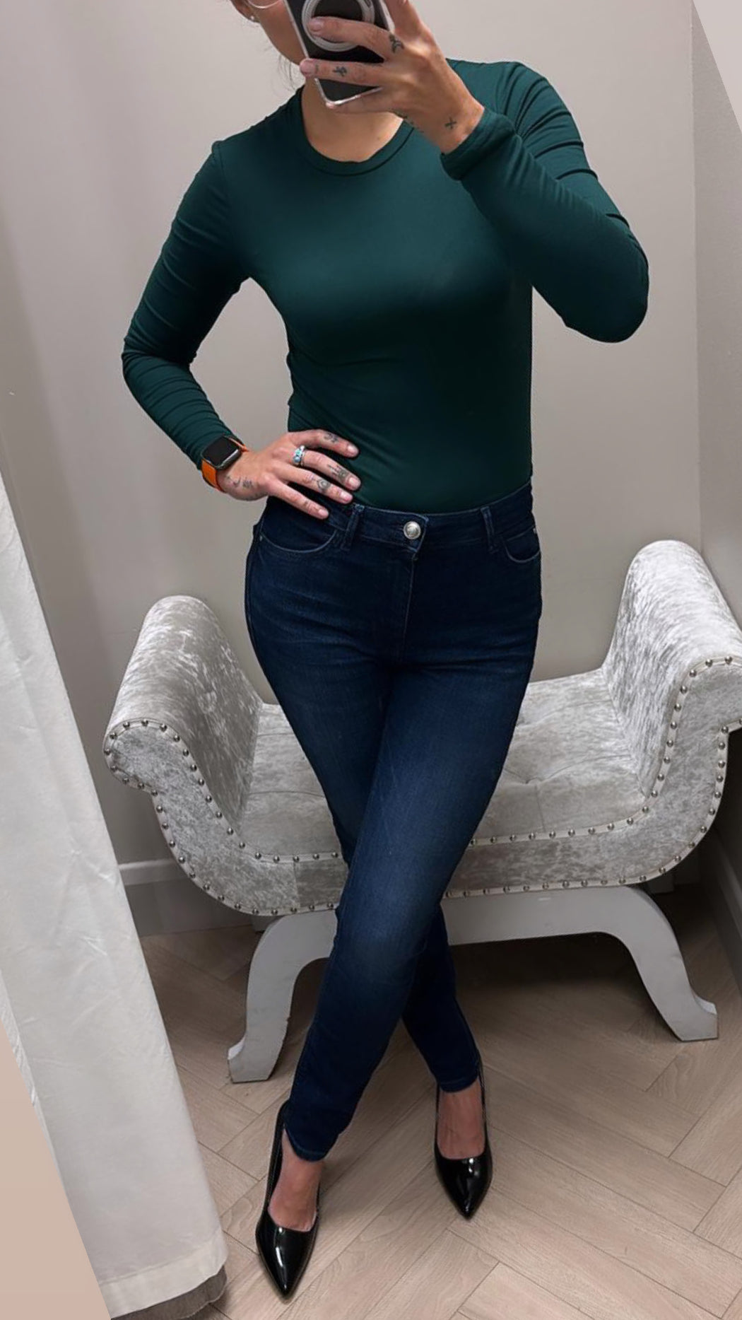 Guess 1981 Skinny High Jeans. W5BA46D0791.