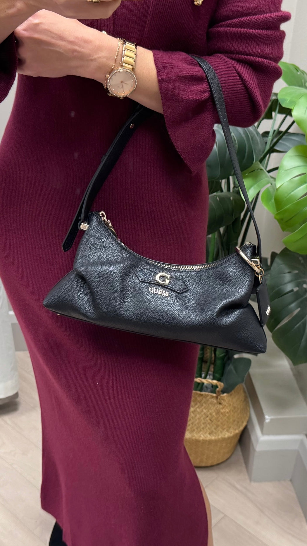 Guess black Suzy Shoulder bag BG232202