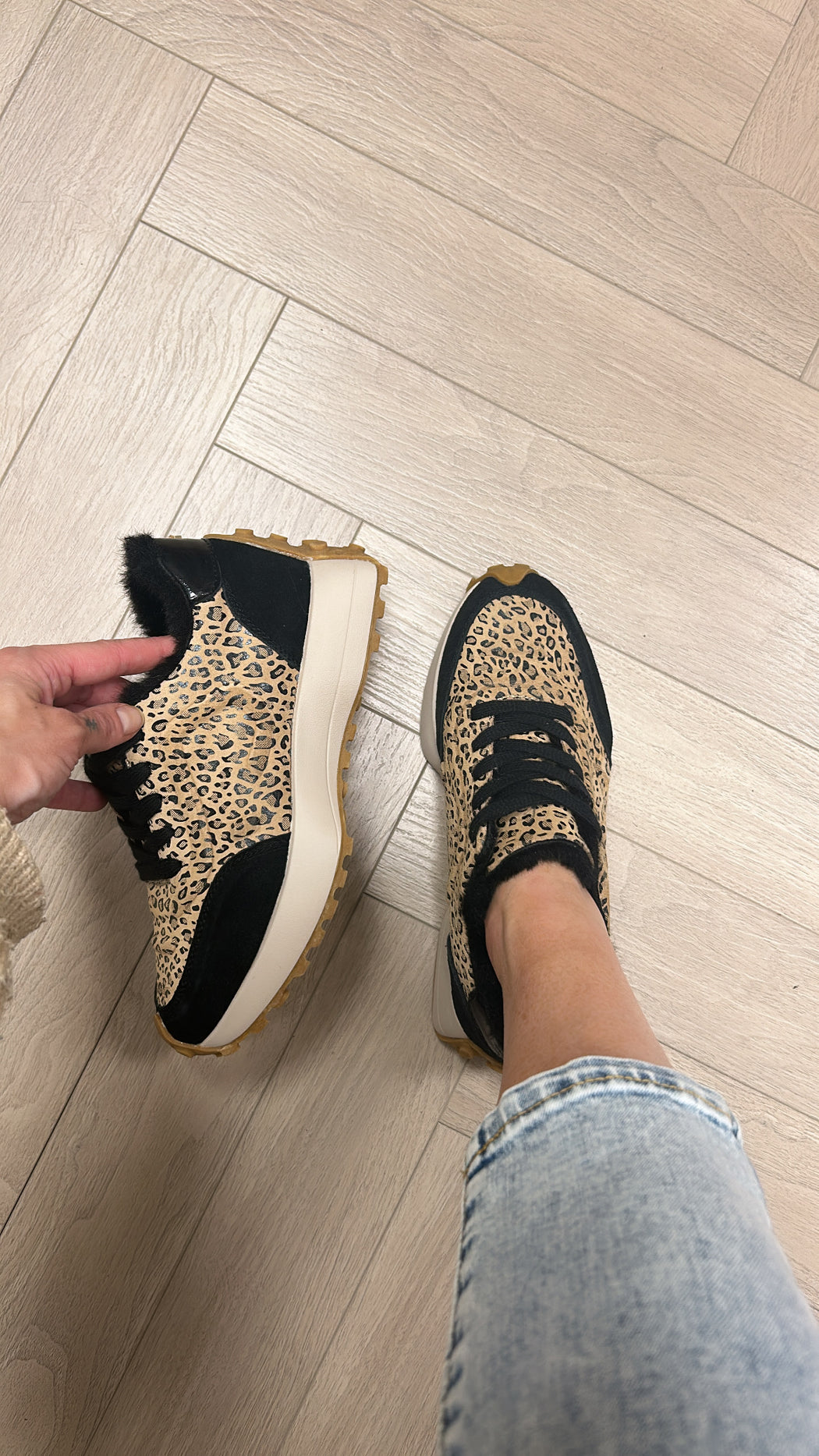 Dabin creamlop leopard runners