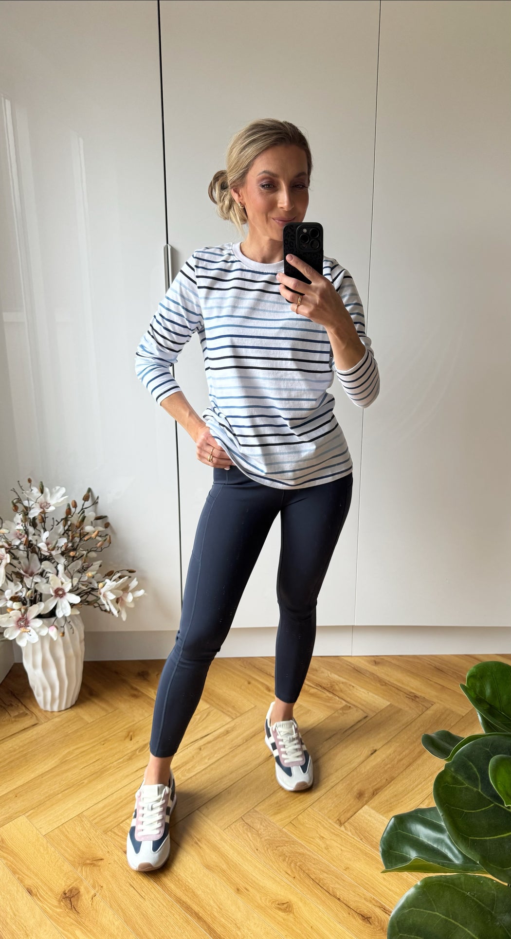 Kimberley Long Sleeve Tee blue