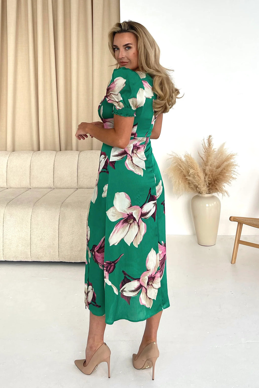 Lillian Sweetheart Midi Dress