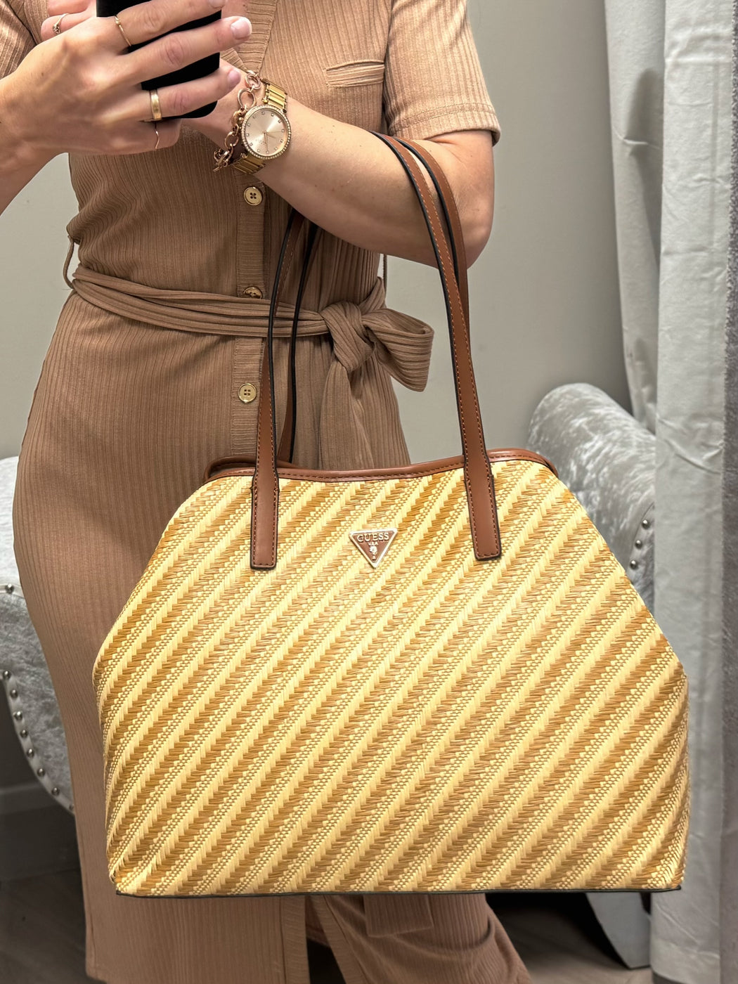 WS931829 Guess Vikky Bag