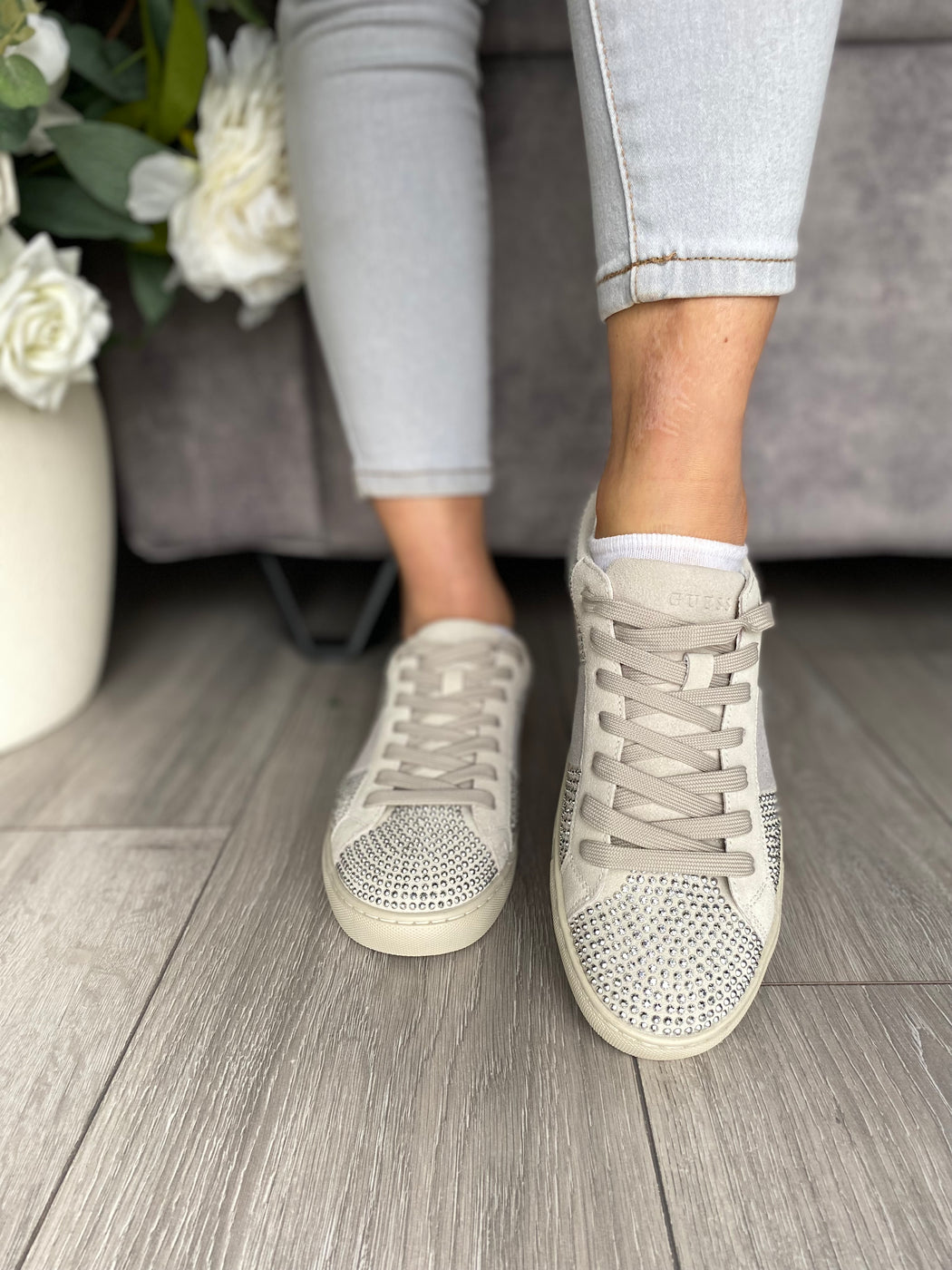 Guess grey diamanté sneaker flptodsue12