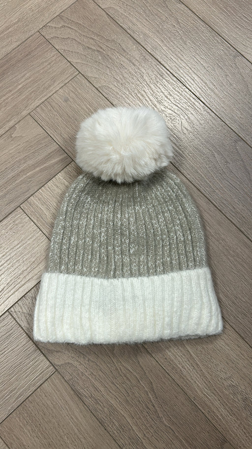 Mabel beige cream pom hat