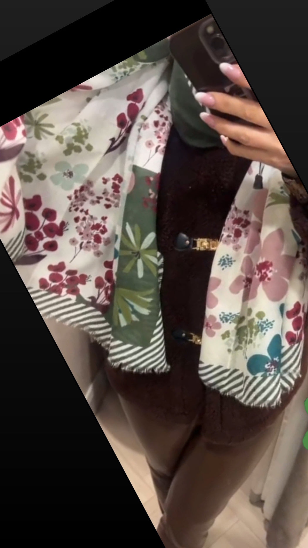 Medelin scarf