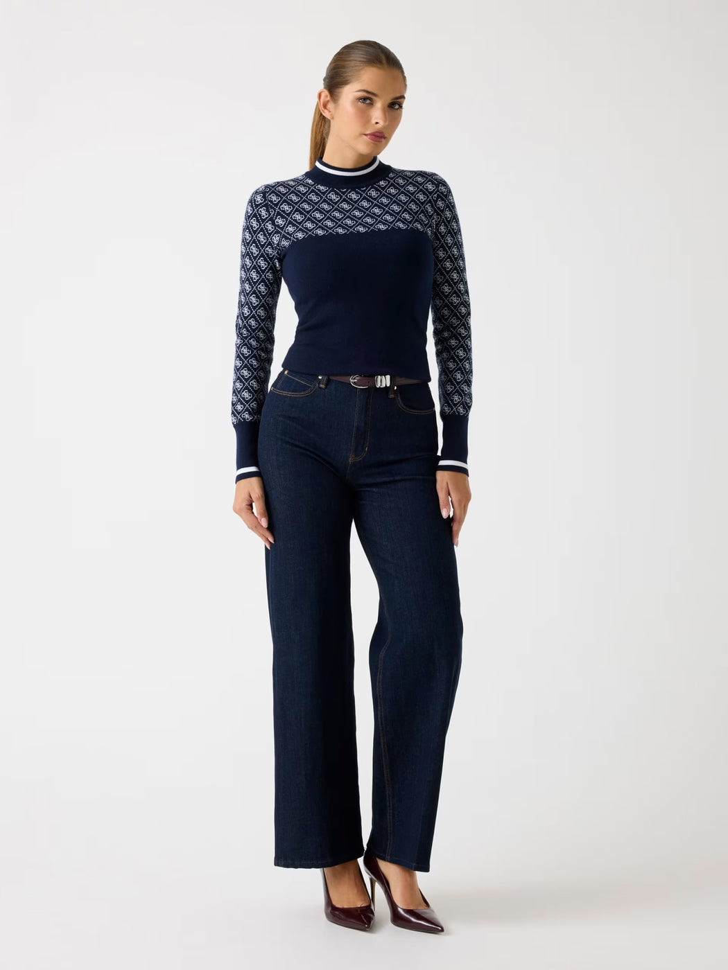 Guess navy logo sweater w5br24z3jd2