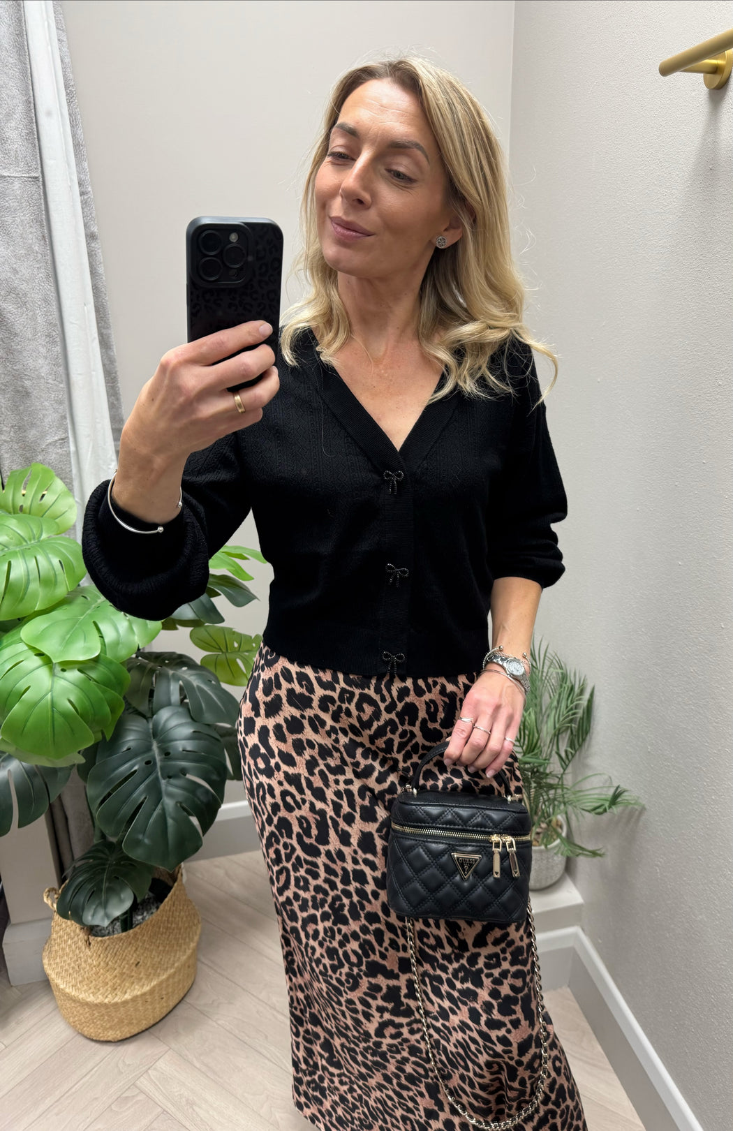 Guess mini giully crossbody bag